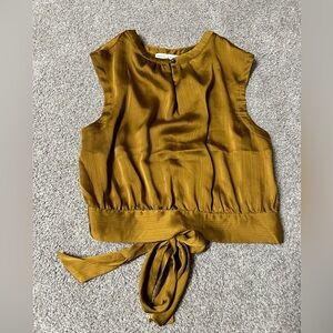 Women’s High Neck Tank Top